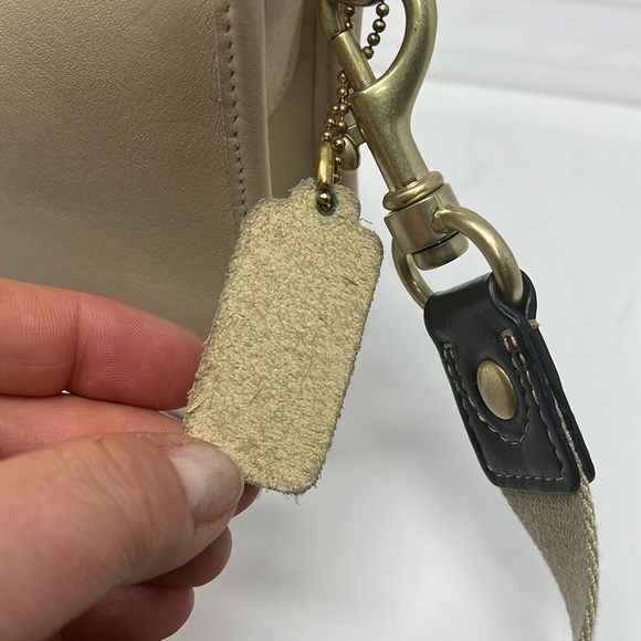 Coach Legacy Vintage 038-007 Cream Bone Zip Top Detachable Crossbody Clutch Bag - Picture 12 of 16